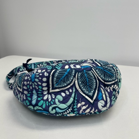 Vera Bradley Crossbody (PA2) - Picture 3 of 5